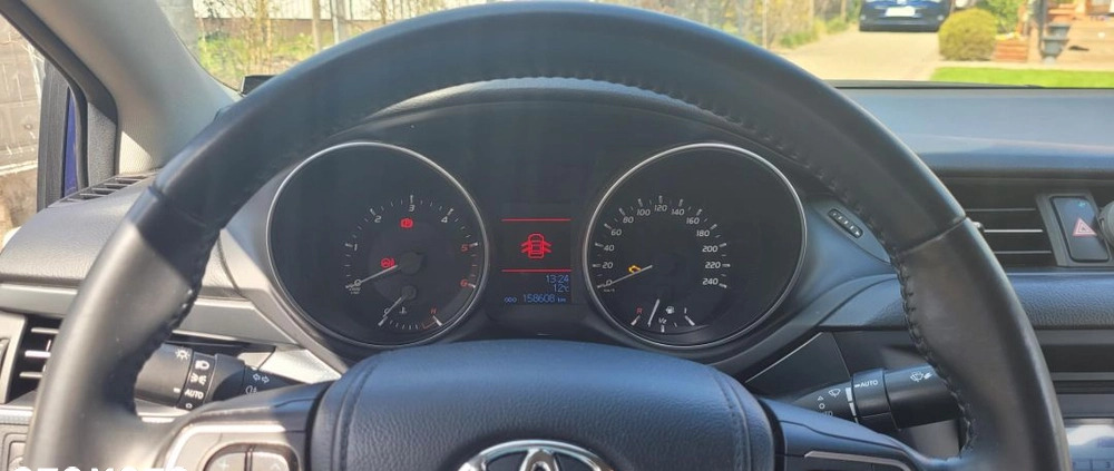 Toyota Avensis cena 52500 przebieg: 158600, rok produkcji 2017 z Kielce małe 106